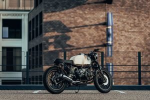 gijs-coolen-hst_n_CvqeY-unsplash